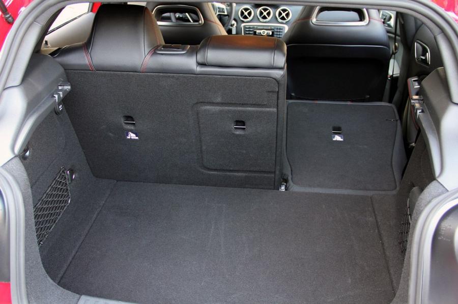  Mercedes-Benz A-Class 2012 года  (фото 8 из 78)